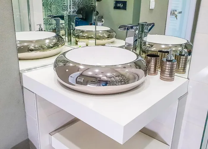 Sky Loft Apartment *